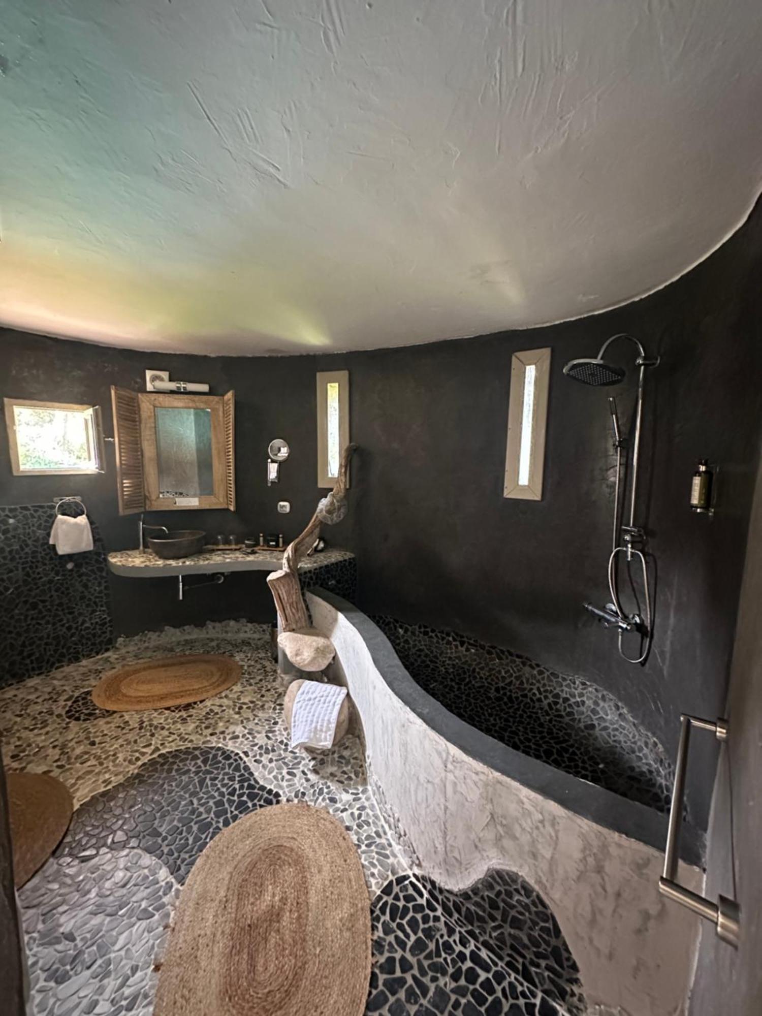 Hotel Ambassador Palombaggia Porto-Vecchio  Buitenkant foto